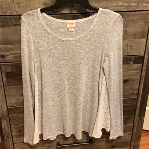 grey sweater